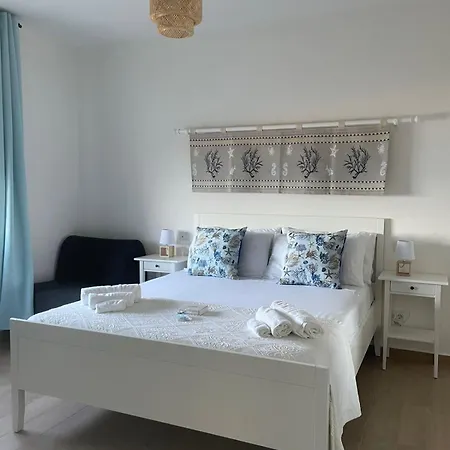 Alojamento de Acomodação e Pequeno-almoço Profumo Di Mare Porto Columbu - Perd'E Sali